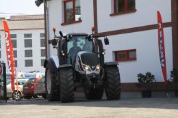 VALTRA ROAD SHOW 2015 -  (Galerie obr. 12)